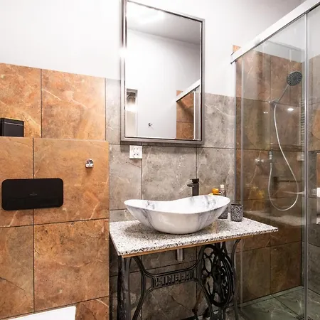 Krzemieniecka, Metro Slodowiec, Ac, Free Parking By Cosmo Spirit *
