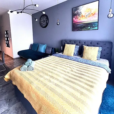 Apartman Krzemieniecka, Metro Slodowiec, Free Parking By Cosmo Spirit