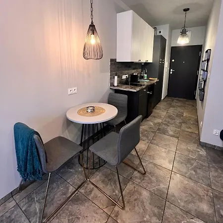 Krzemieniecka, Metro Slodowiec, Heating, Free Parking By Cosmo Spirit * وارسو