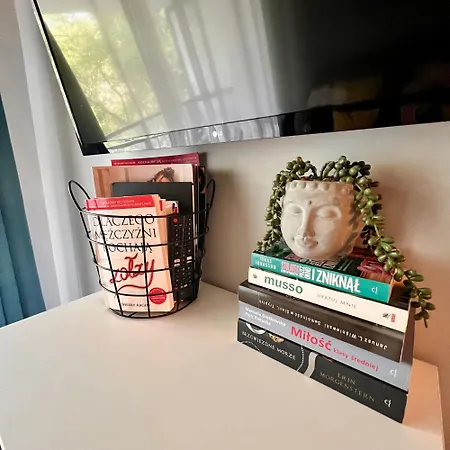 Appartamento Krzemieniecka, Metro Slodowiec, Heating, Free Parking By Cosmo Spirit *